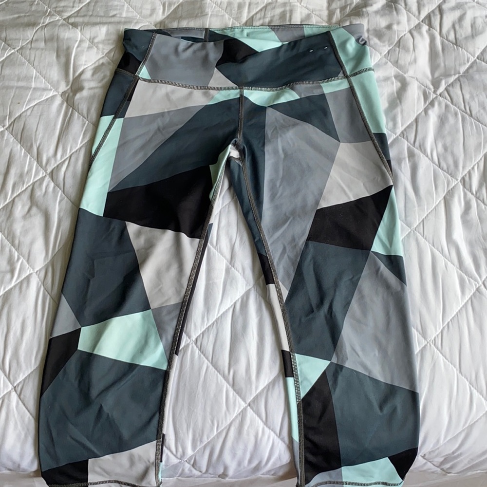 Gap 3/4 length Leggings